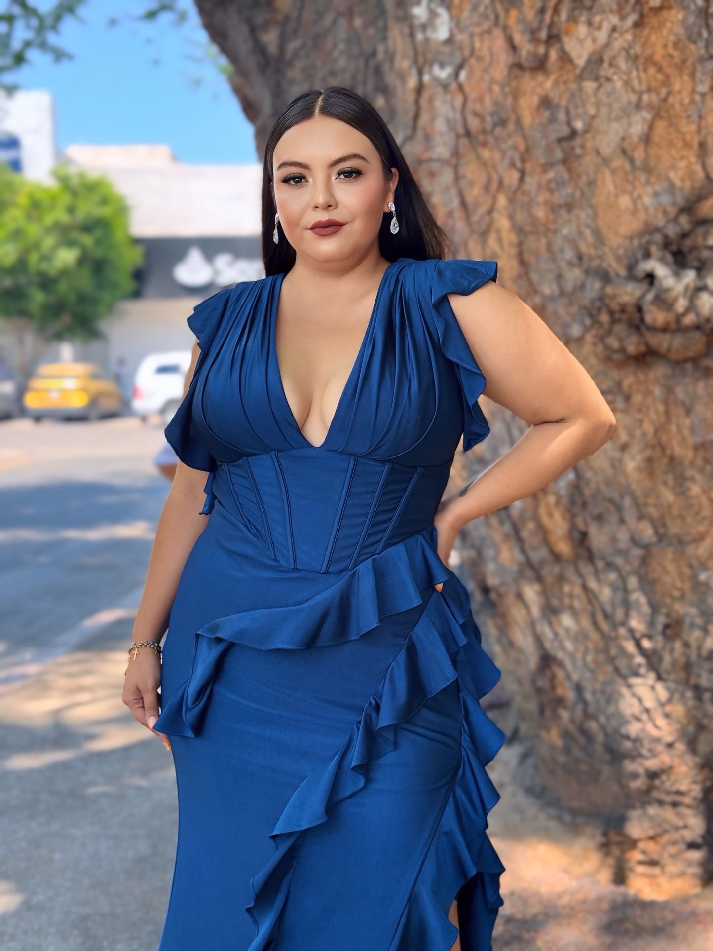 Vestido azul escote