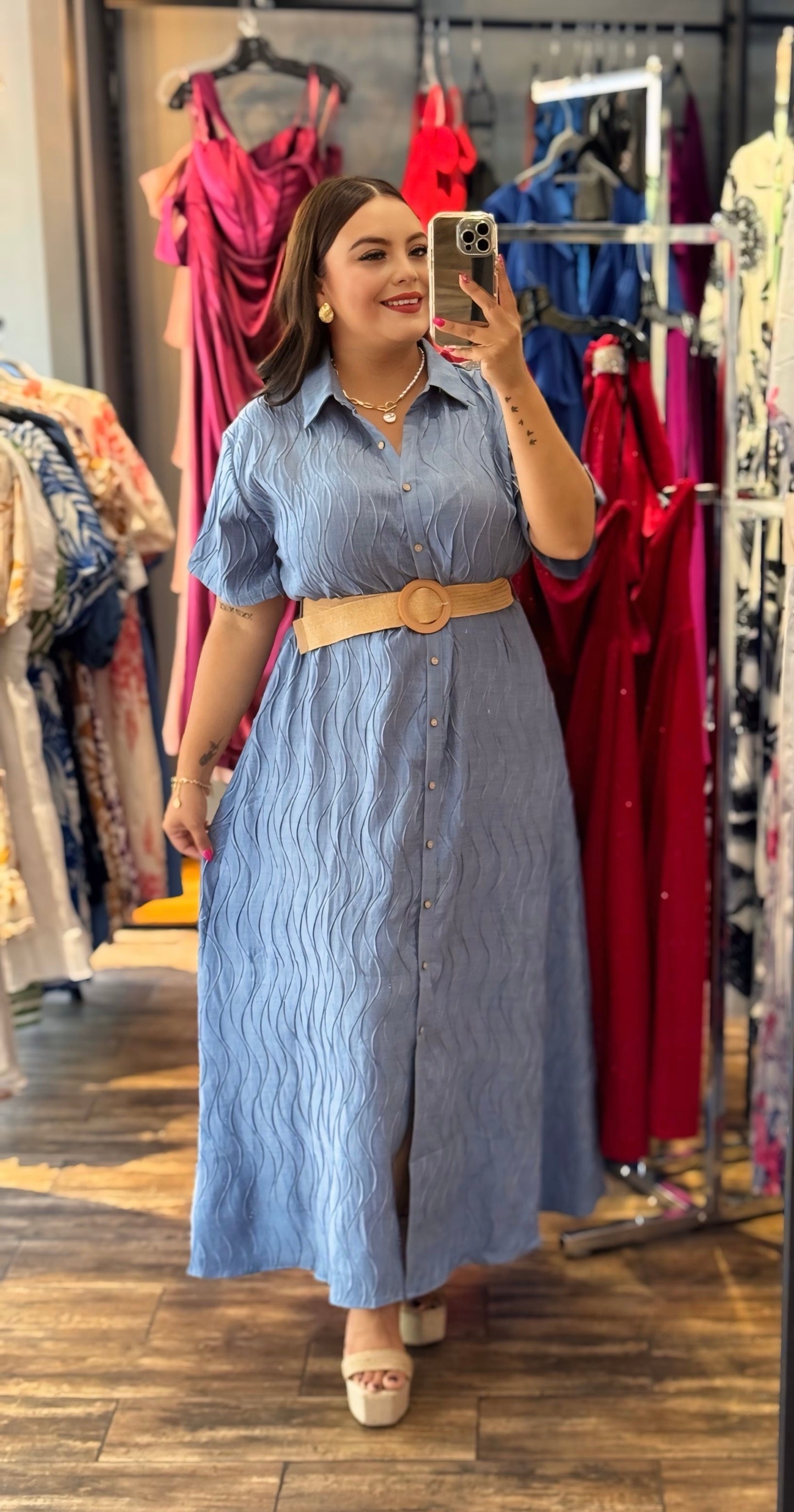 Vestido largo azul con cinto