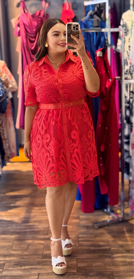 Vestido encaje con cinto