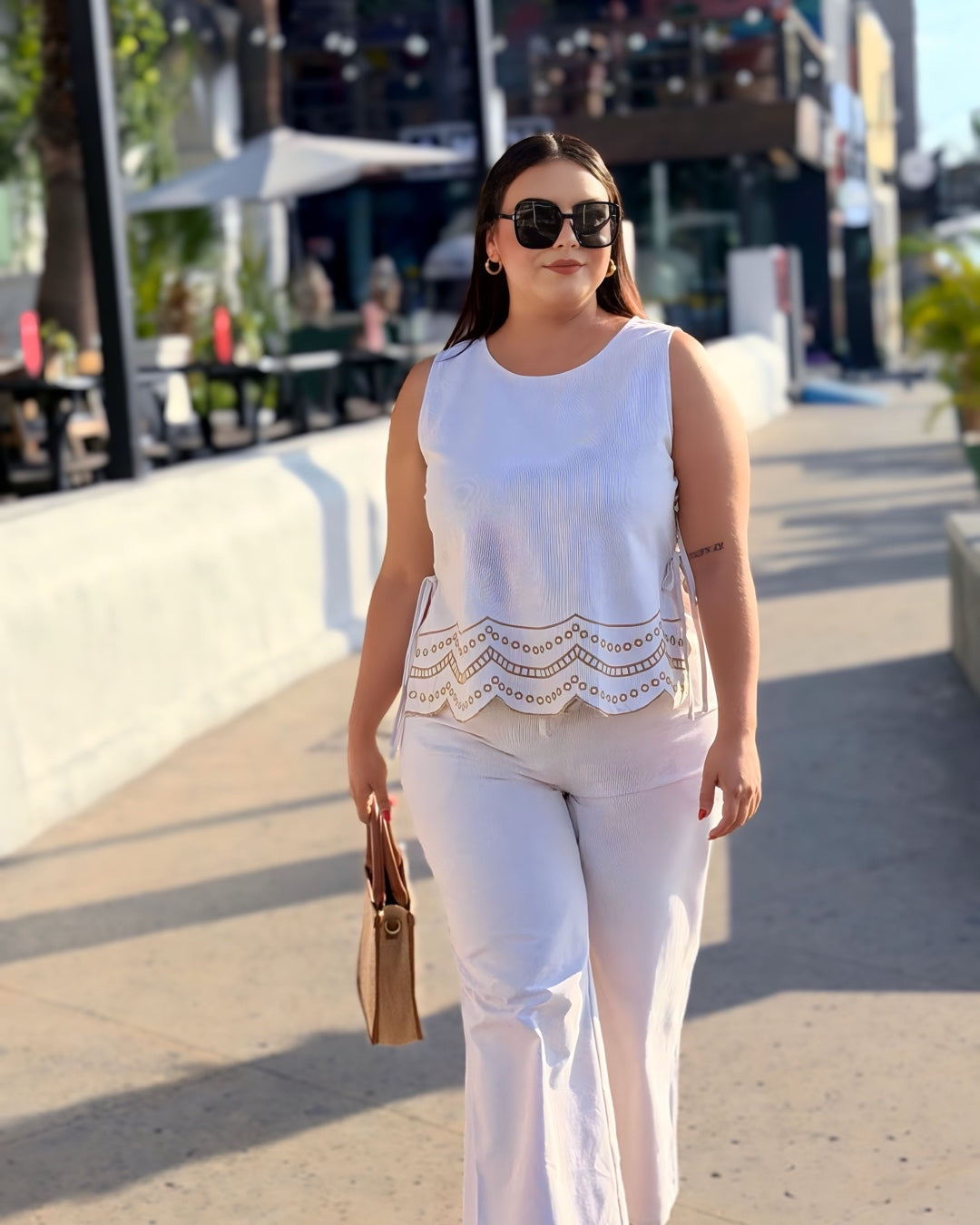 Conjunto beige