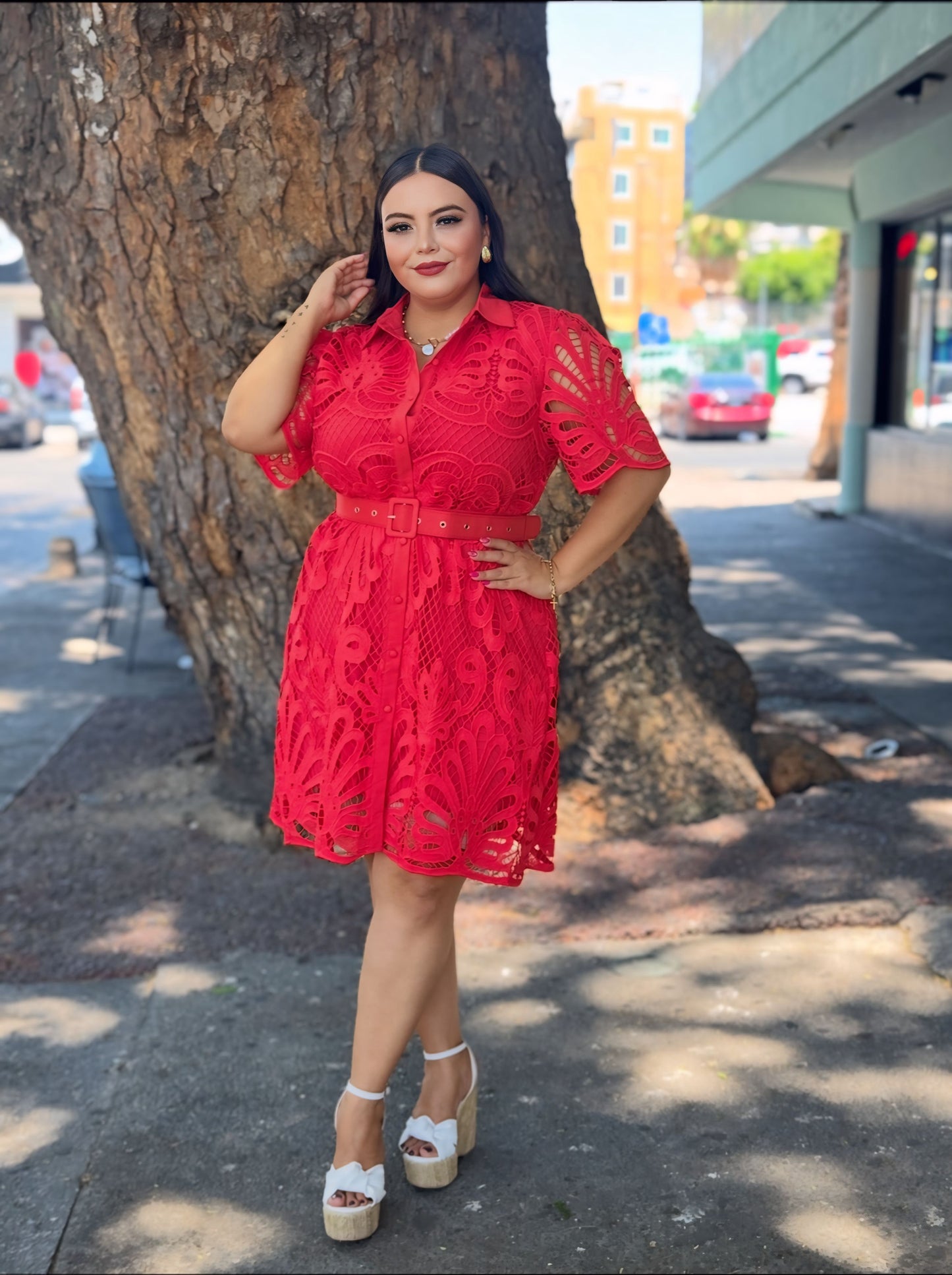 Vestido encaje con cinto