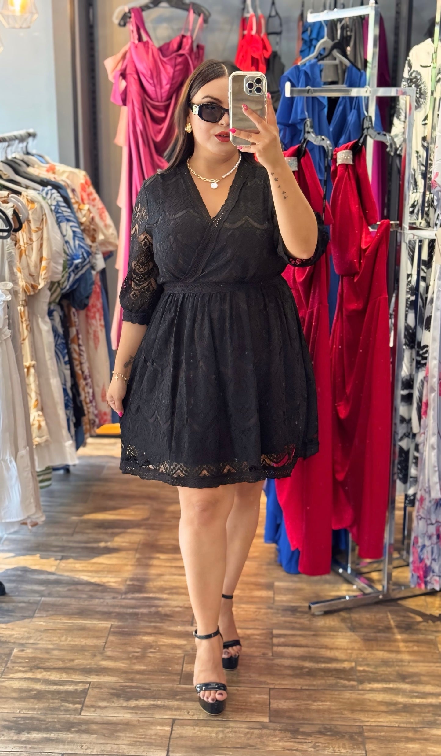 Vestido negro corto