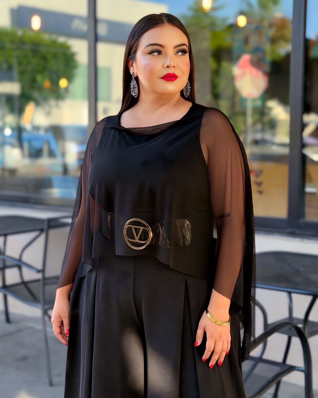 Blusa Capa Negra