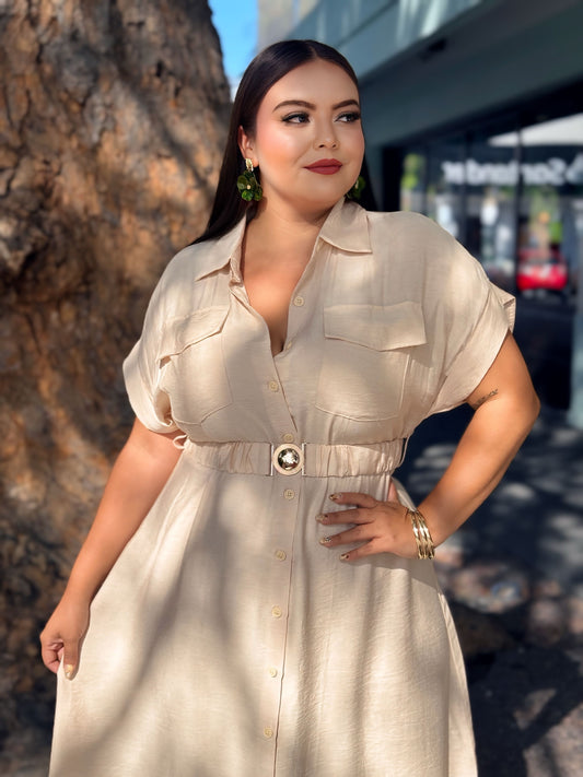 Vestido nude con cinto