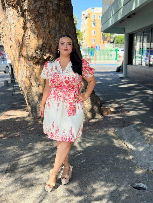 Vestido con estampado floral rosa