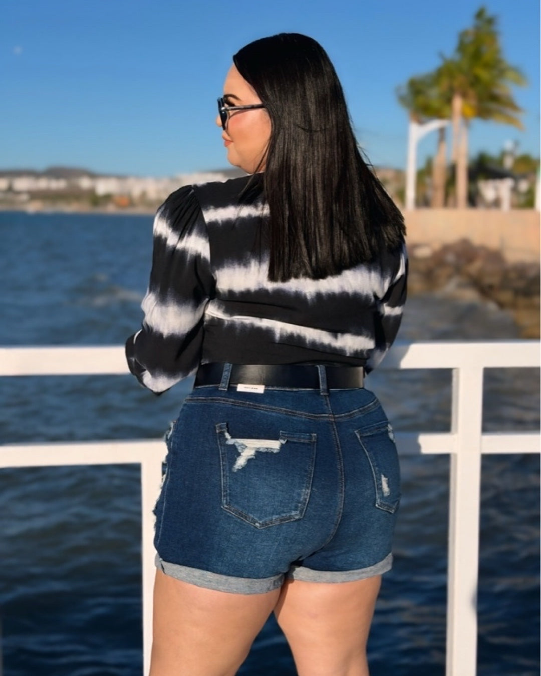 Blusa negro con blanco